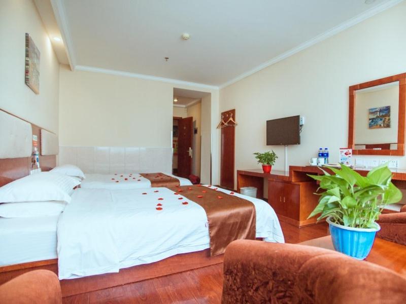 Greentree Inn Hebei Zhangjiakou Zhangbei Caoyuantian Rd Zhangku Avenue Express Hotel المظهر الخارجي الصورة